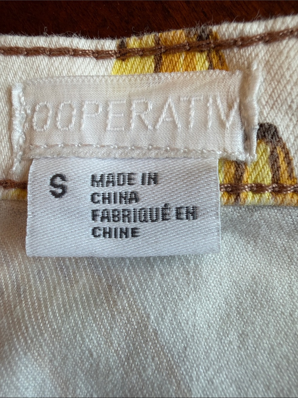 Cooperative White Mini Skirt with Yellow Banana Print - Picture 6 of 9